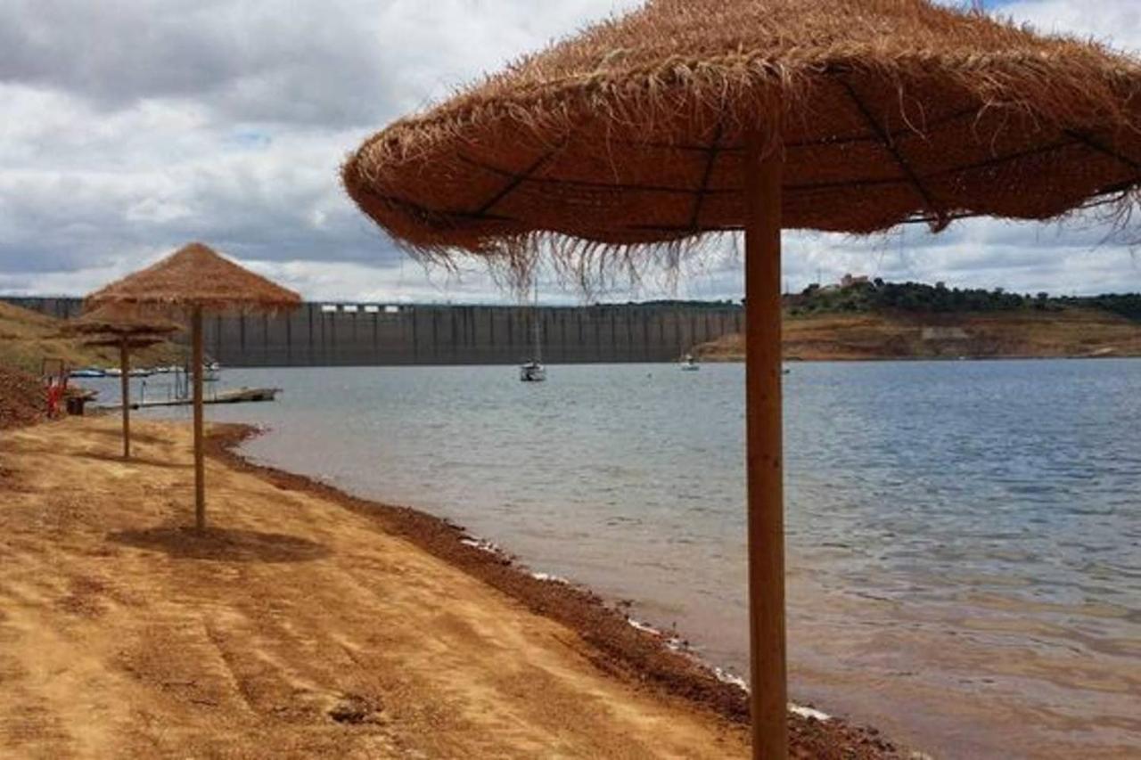 Estacion Norte Y Sur Famorcas Almodóvar del Río Kültér fotó